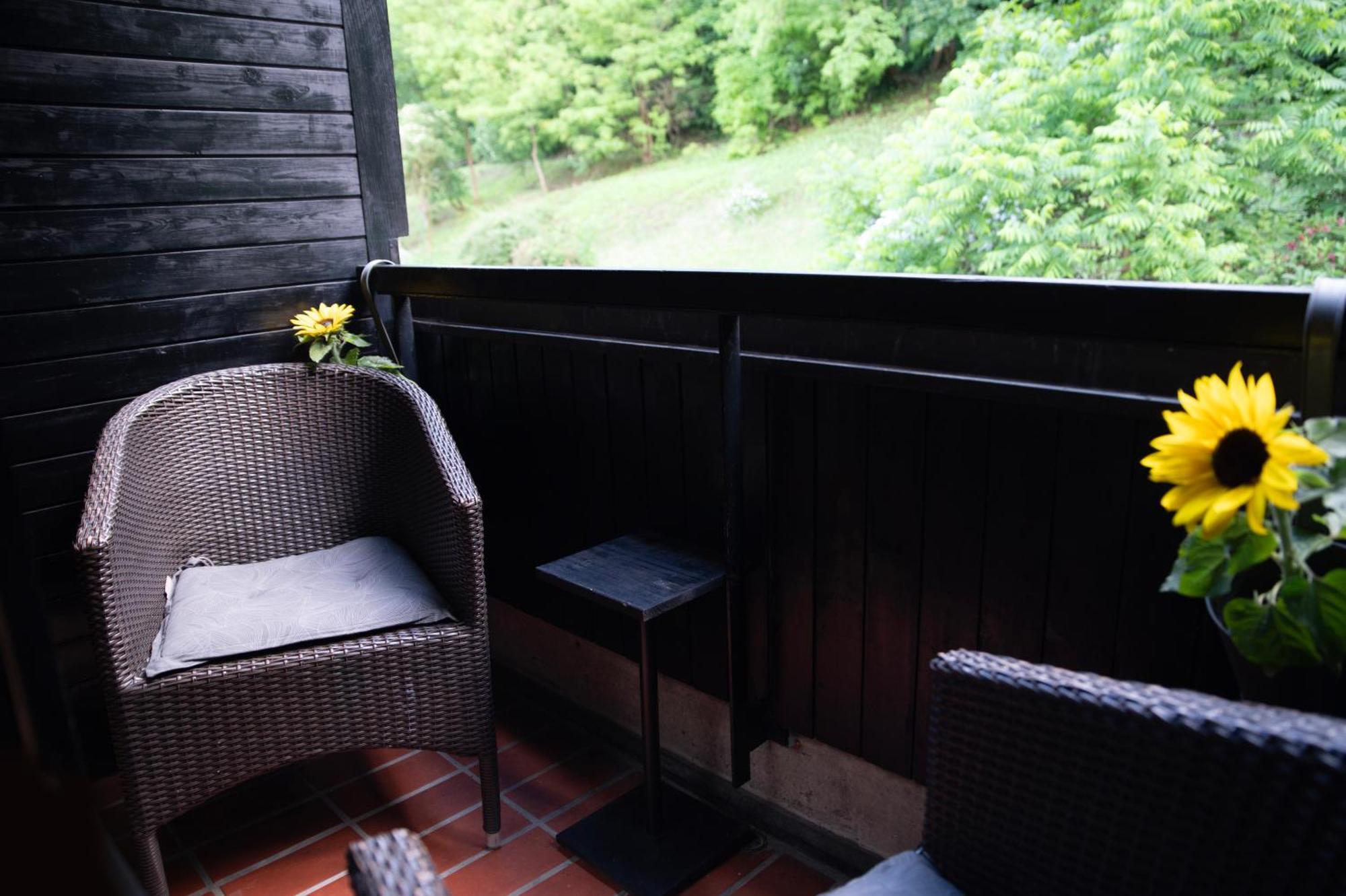 Tony'S Place Under The Castle Ljubljana Exterior photo